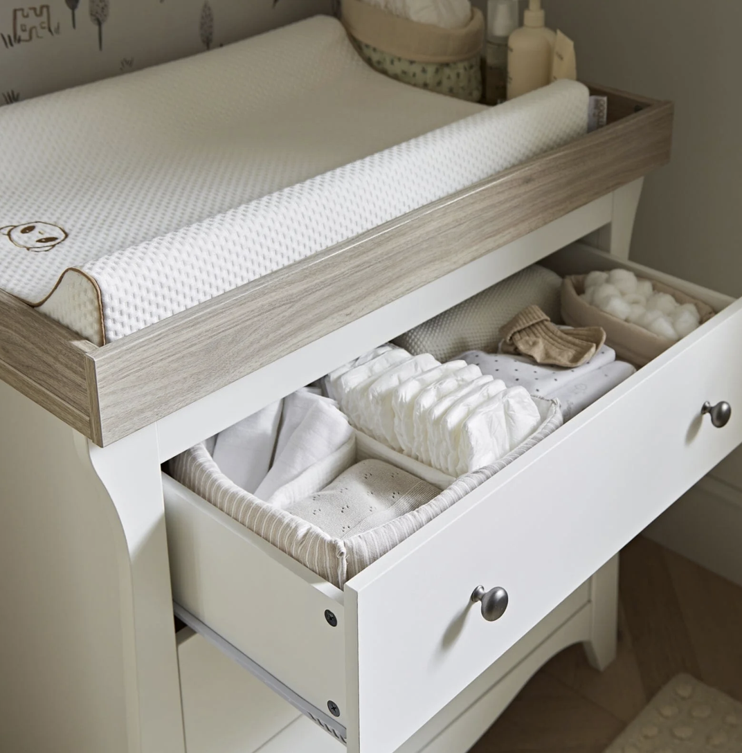 Cuddleco Clara 3 Piece Nursery Furniture Set - White & Ash - Image 9