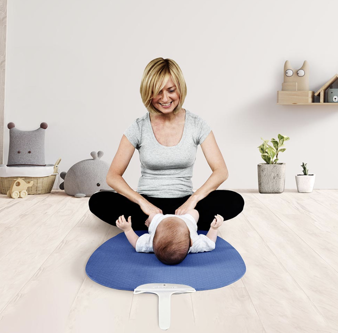 Snuggle Portable Changing Play Yoga Mat Waterproof Fold Up Mat - Image 3