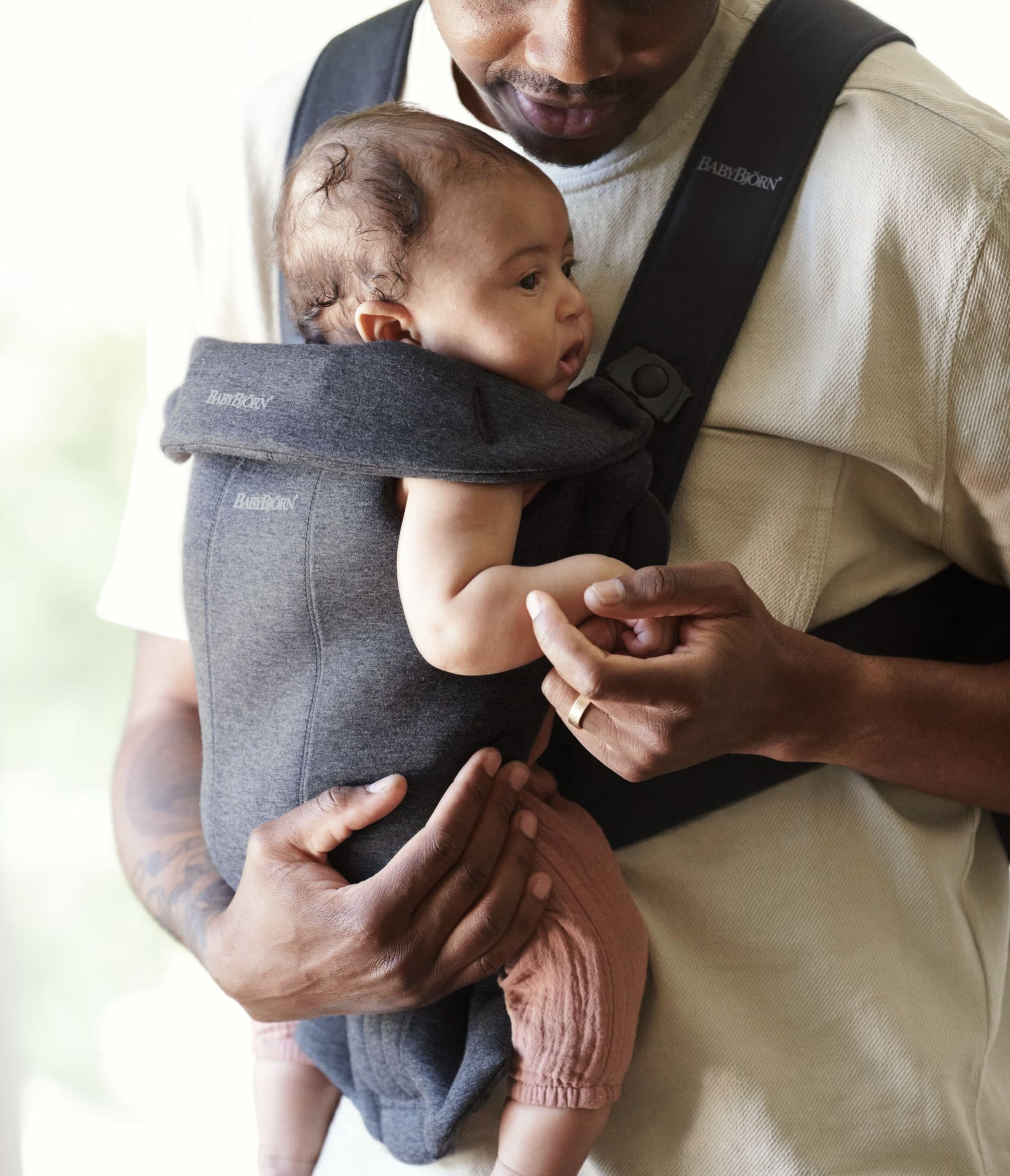 BabyBjörn Baby Carrier Mini - Charcoal gray