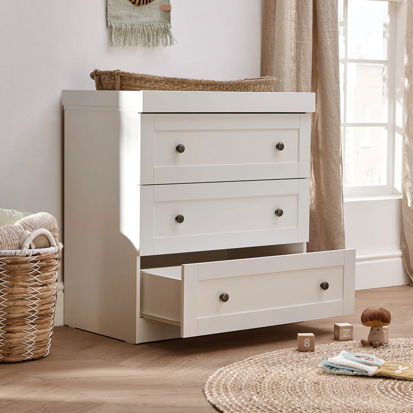 Bromley White Dresser - Image 3