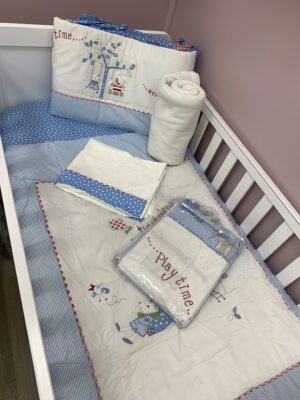 Izziwotnot cot / cot bed bedding Bale - Humphrey's Corner Little red car