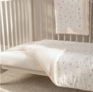 4Ppc Cot Bed Set- Ditsy Cherry