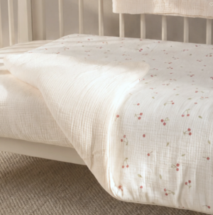 Cot Bed Quilt - Ditsy Cherry